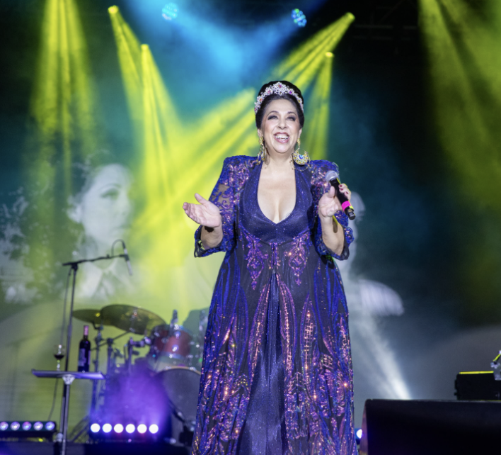 LA CANTANTE REGINA OROZCO FUE CORONADA REINA DEL ORGULLO LGBTIQ EN TIJUANA